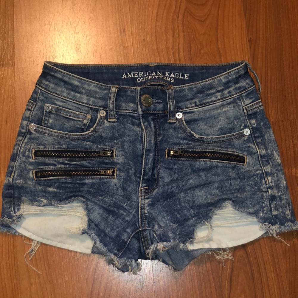 American eagle distressed  shorts with zippers on the front